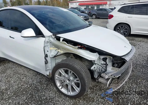 2022 Tesla Model Y Long Range Dual Motor All-Wheel Drive from USA, damaged, VIN 7SAYGAEE6NF516268